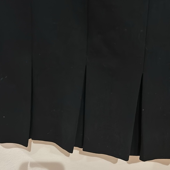 Excellent condition Giorgio Armani skirt - Picture 2 of 3